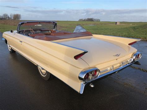 Cadillac - Coupe DeVille Convertible - 1961 - Catawiki