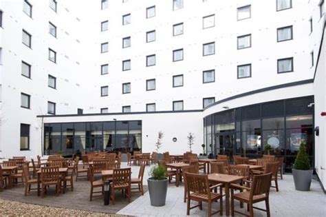 Premier Inn North Terminal | Hotel Located Close to the North Terminal Gatwick