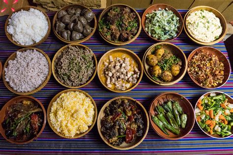 Bhutanese Food: 25 Best Dishes To Eat When You're In Bhutan! | Healthy food list, Bhutan food, Food