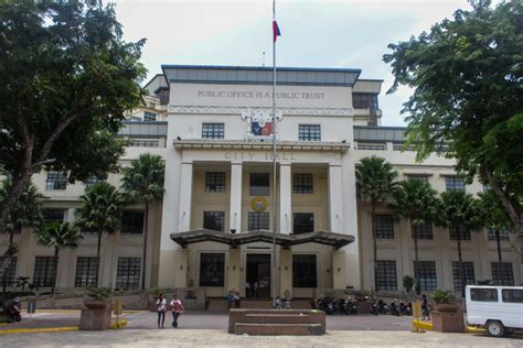 Cebu City implements four-day workweek for city hall workers | Cebu Daily News