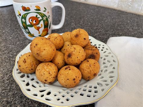 Saturday Snacks: Let’s Make Colombian Buñuelos (Cheese Fritters ...