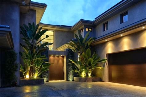 mid century modern garage lighting - Google Search | House designs exterior, Modern outdoor ...