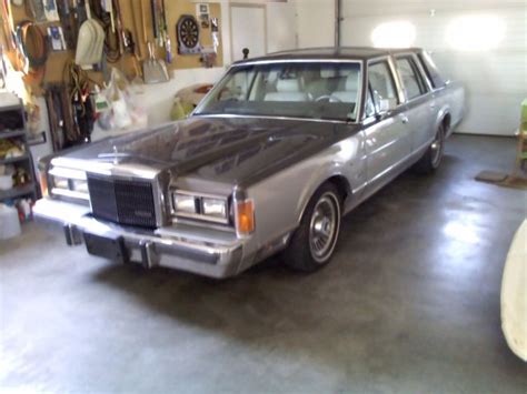 1988 Lincoln Continental Towncar Signature Series - Classic Lincoln Continental 1988 for sale