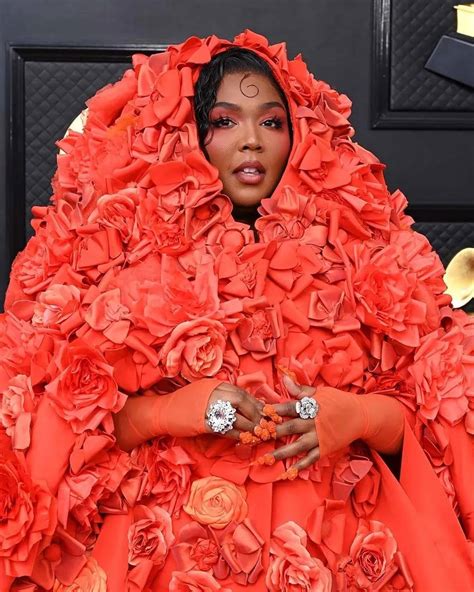 Lizzo รั้งตำแหน่งตัวแม่พรมแดง ด้วยแฟชั่นโมเมนต์ในงาน Grammys 2023 อีกครั้ง!