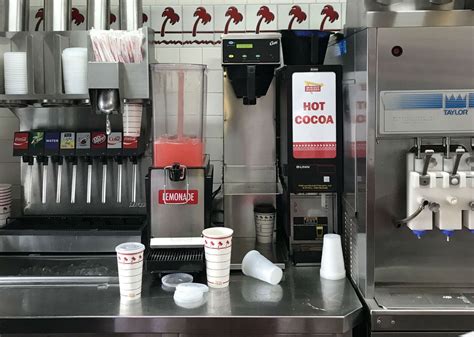In-N-Out Has Added Hot Cocoa to Its Menu - Eater