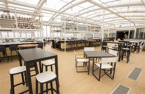 Offshore Rooftop & Bar at Navy Pier - McHugh Construction