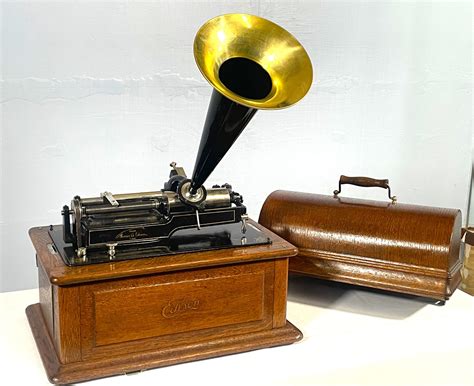 Edison Triumph Cylinder Phonograph – 4-4 Time