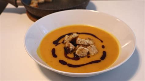 Easy Pumpkin Soup With Coconut Milk