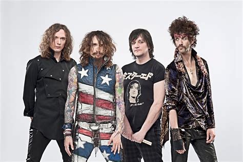 Interview | The Darkness | Control