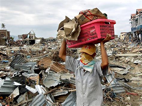 Sri Lanka Tsunami, Tsunami Damage, Tsunami Photos - National Geographic