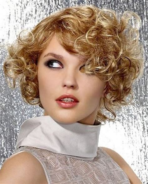 Short Curly Hairstyles (2021 Update) : Trending in 2022