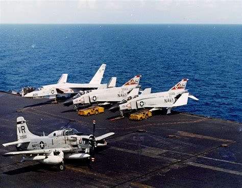 File:EA-1F USS Kitty Hawk 1968.jpg - Wikimedia Commons