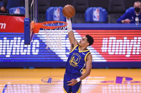 Jordan Poole's game-winning layup lifts Warriors to win over Pelicans