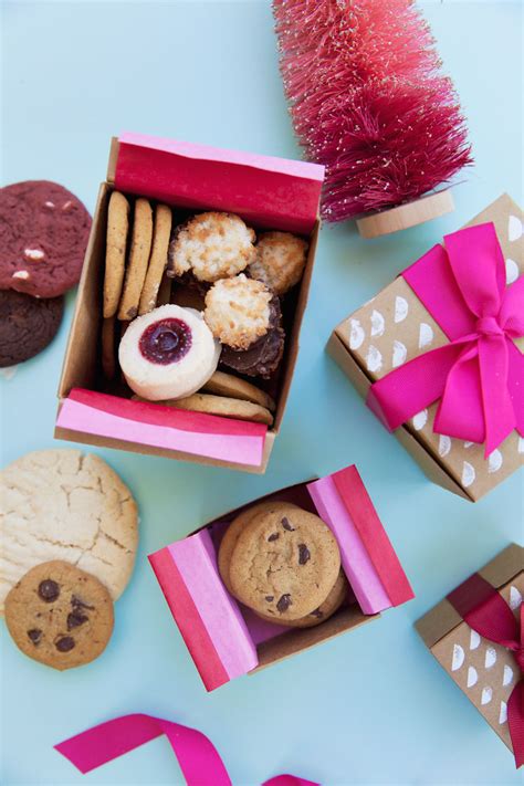 DIY COOKIE GIFT BOXES - Tell Love and Party