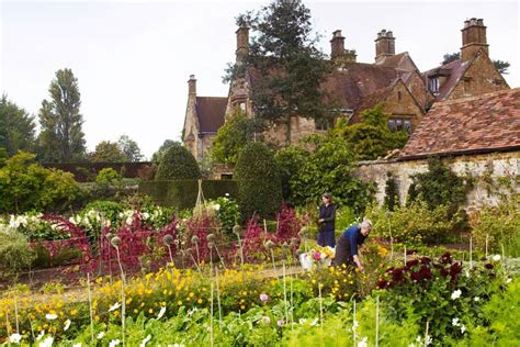 English country garden ideas | House & Garden