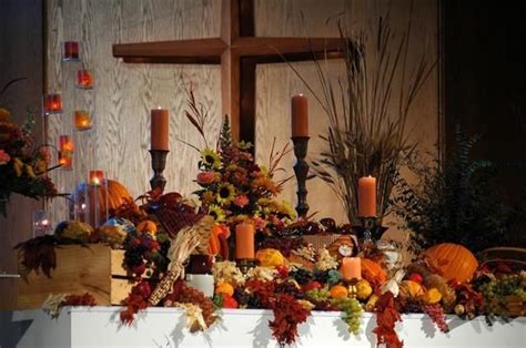 Thanksgiving altar decorations Fall Church Decorations, Harvest Decorations, Church Ideas, Altar ...