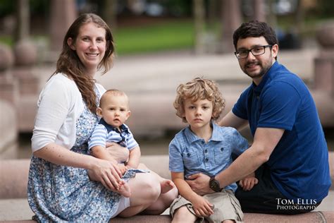 Family Photo Session at Bellevue Park