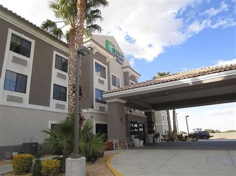 HOLIDAY INN EXPRESS & SUITES HESPERIA, AN IHG HOTEL - Prices & Reviews (CA)