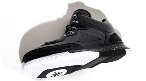 A Detailed Look at Dwyane Wade’s Signature Li-Ning Sneakers | Complex