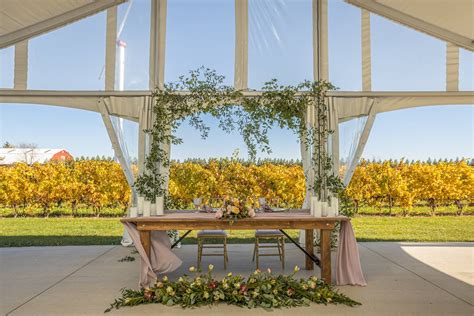 Bella Terra Vineyards - Venue - Niagara on the Lake - Weddingwire.ca