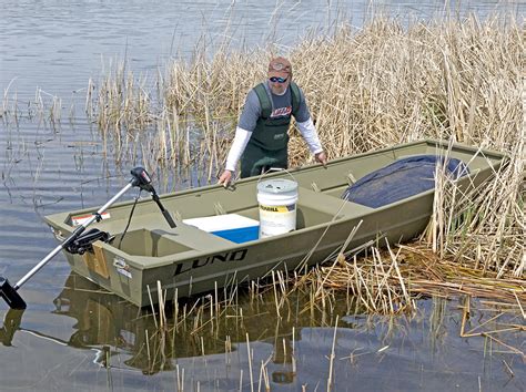 Lund® Jon Boat 1448: 13ft Aluminum Utility Hunting & Fishing Boat