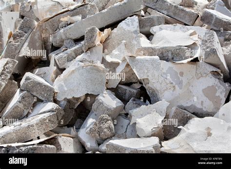 Rubble concrete hi-res stock photography and images - Alamy