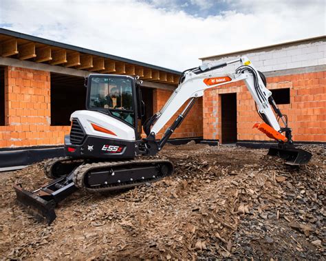 Bobcat E55 Mini Excavator | Delecca's