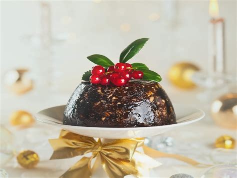 Easy Christmas Pudding Recipe: How to Make Christmas Pudding at Home