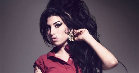 How Amy Winehouse Got Her Iconic Hair - Amy Winehouse Hairstyle ...