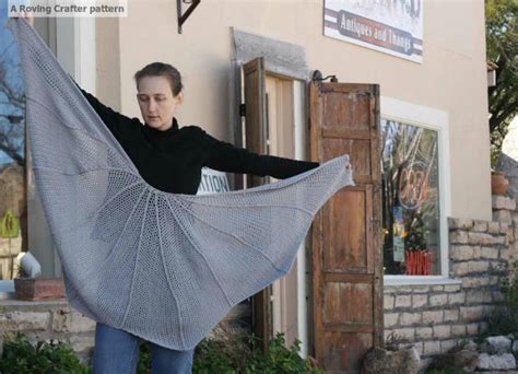 The Bat Wing Shawl – A free crochet pattern | Roving Crafters