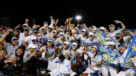 The 6 college softball teams with the most national championships ...