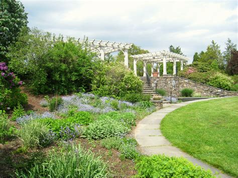 File:Tower Hill Botanic Garden - secret garden.jpg - Wikimedia Commons