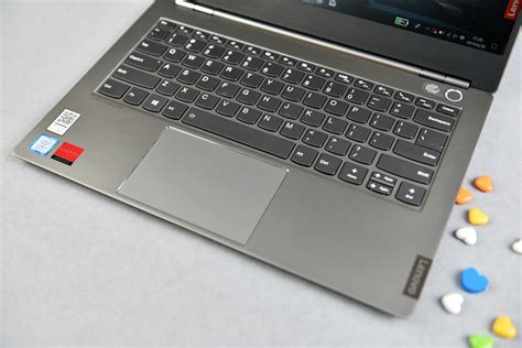 Lenovo ThinkBook 14s Review (i7-8565U, Radeon RX 540X)