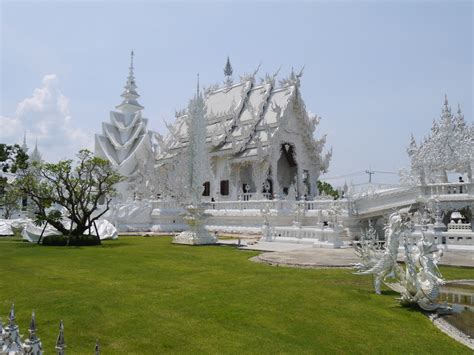 The White Temple (Wat Rong Khun), Chiang Rai - Renegade Travels