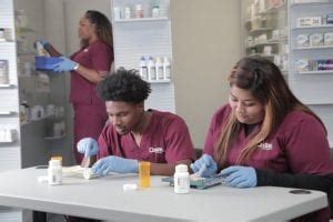 The Evolving Role of Pharmacy Technicians - Coyne College Chicago