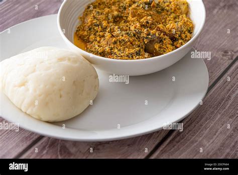 Egusi soup and fufu hi-res stock photography and images - Alamy