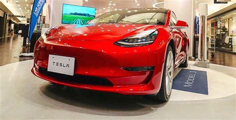 Tesla Model 3 gets stellar reviews after initial test drives in Japan