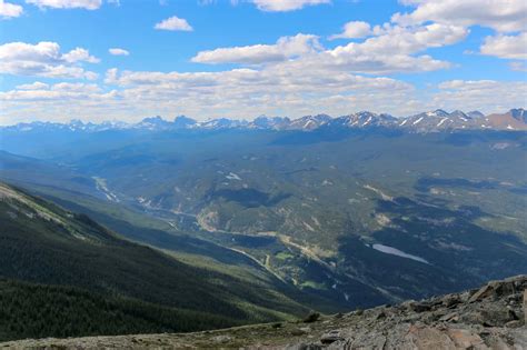 10 of the Best Hiking Trails in Jasper National Park – Explore Magazine