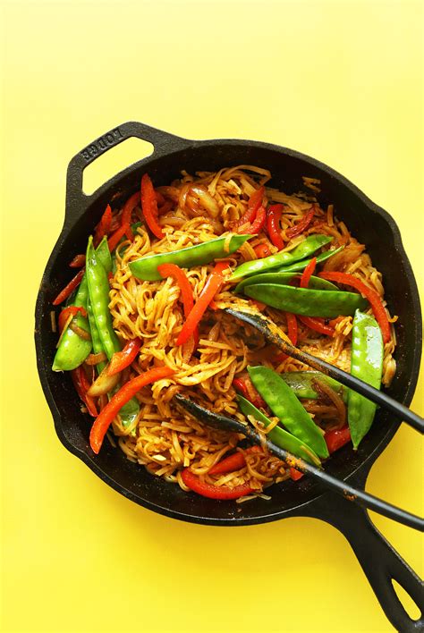 Vegan Singapore Noodles | Minimalist Baker Recipes