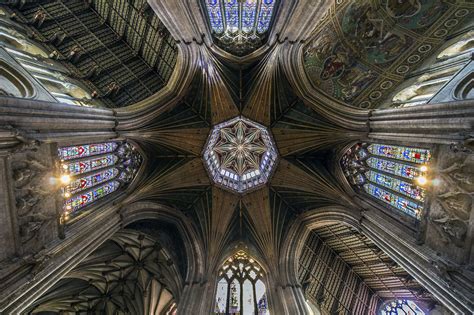 Smarthistory – Four styles of English medieval architecture at Ely Cathedral