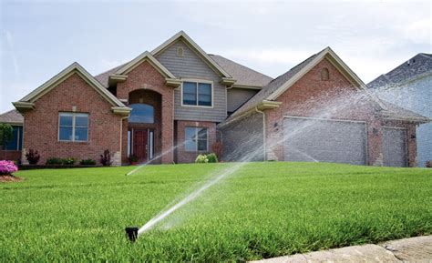 Best Sprinklers for Your Lawn and Garden - The Home Depot