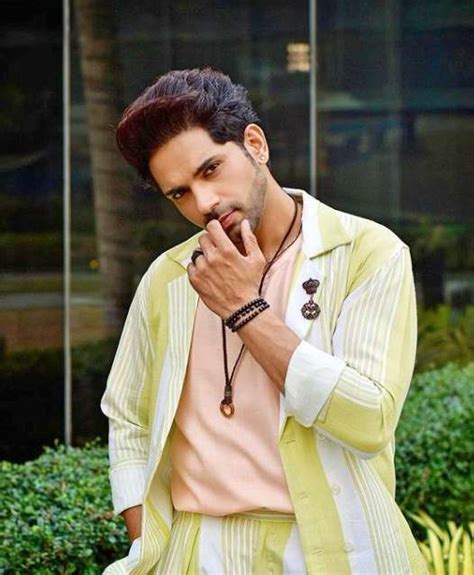 Ankit Bathla wiki Biography DOB Height Net Worth images - LabuWiki