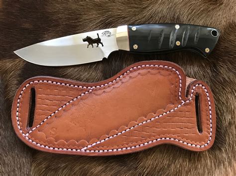 bainha horizontal 002 | Leather knife sheath pattern, Custom leather holsters, Handcrafted knife