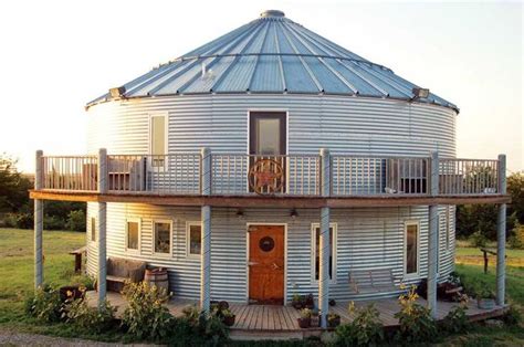 Grain Silo Home | 26 Amazing Houses That Are Out of This World ...