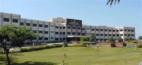 JNTUH College of Engineering Hyderabad- Ranking, Admissions 2025, Placements