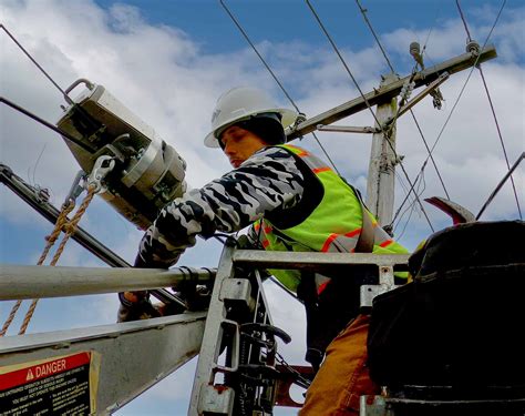 How To Become An Aerial Lineman: Skills And Training Tips