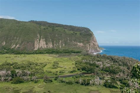 The Ultimate Guide To The Waipio Valley Hike - Big Island Bucketlist