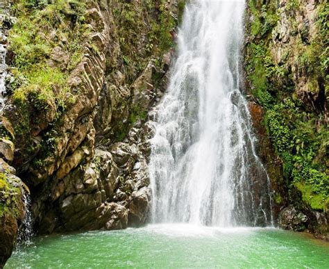 Salto de Aguas Blancas, Half-day hike in the Valle Nuevo National Park ...