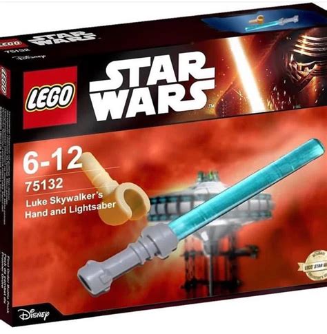 LEGO Luke Skywalker's Hand and Lightsaber