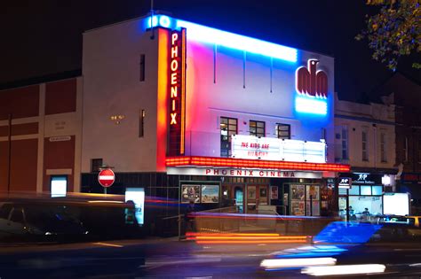 File:Phoenix Cinema frontage at night.jpg - Wikimedia Commons